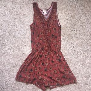 MOSSIMO Rust Floral Romper
